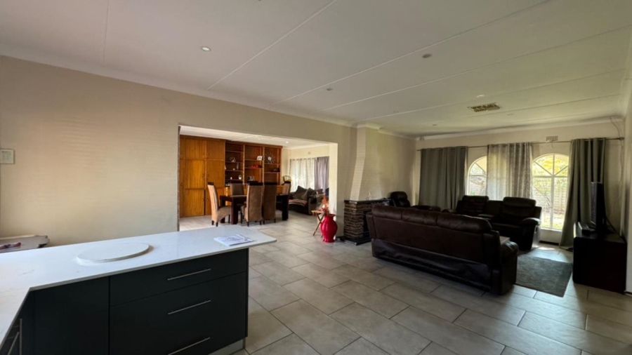 4 Bedroom Property for Sale in Monument Heights Northern Cape